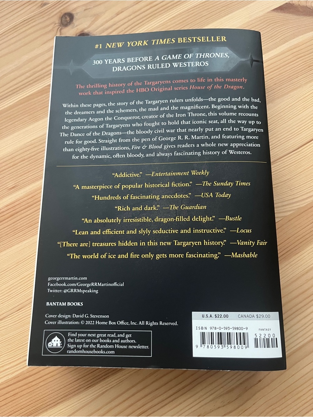 George R. R. Martin 'Fire & Blood' paperback book - Picture 2 of 2
